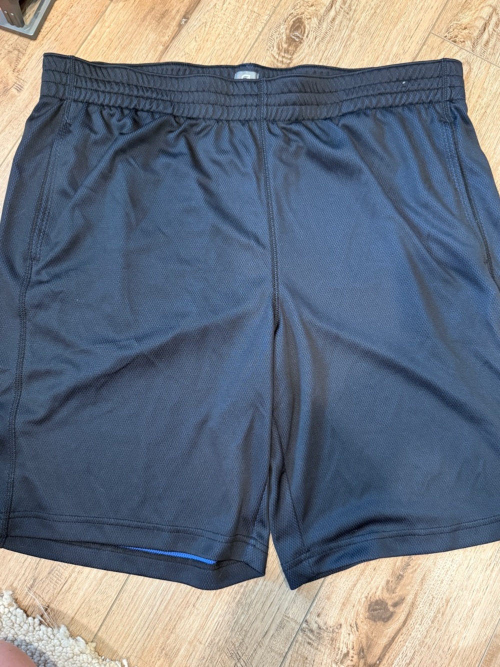 GAP Men's Navy Athletic Mesh Shorts